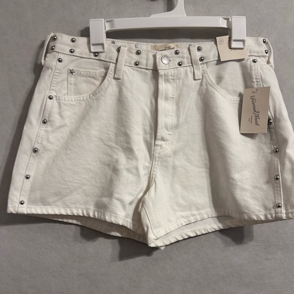 90s Bagggy Studded White SZ8 Women's Jean denimfestival  summer Shorts NWT - Picture 3 of 9